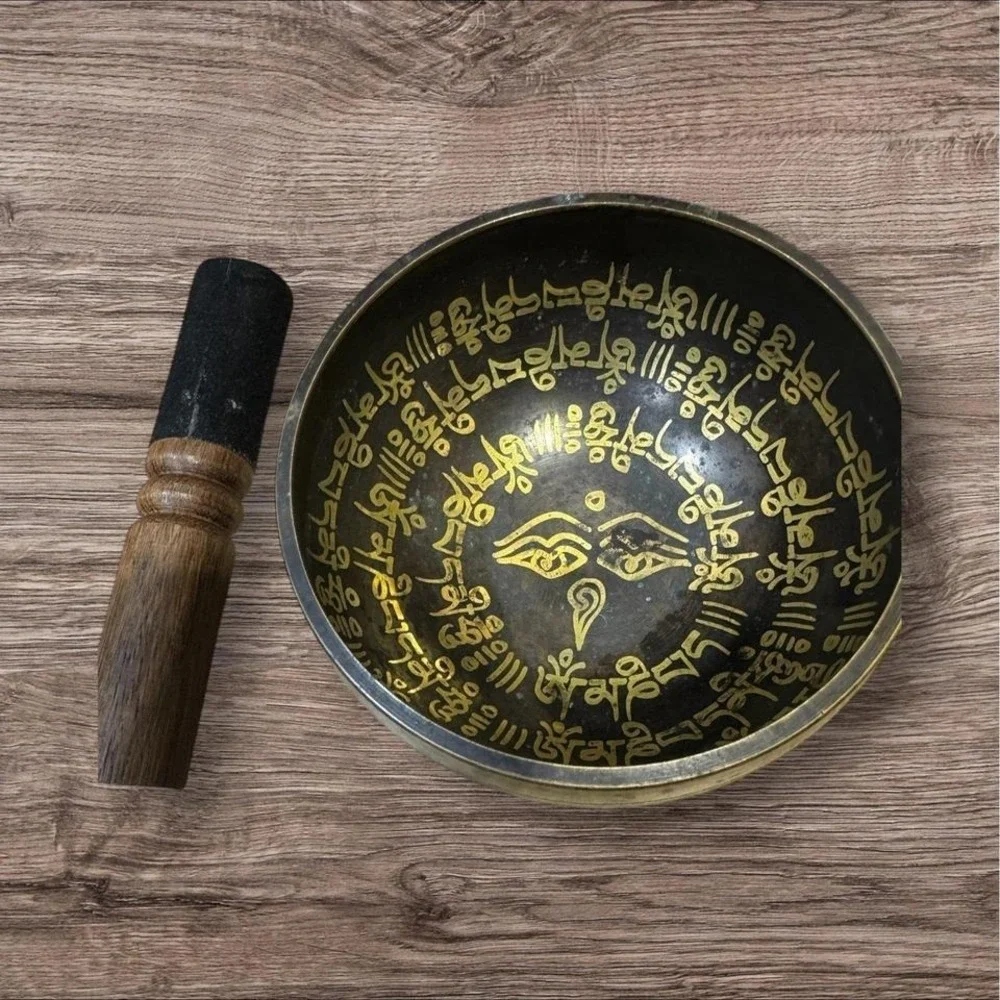 Vintage Handmade Tibetan Singing Bowl. Inlayed brass. 4